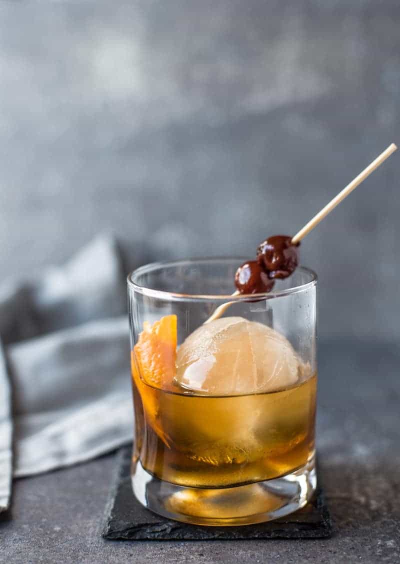How to Smoke Ice: Smoked Ice Cubes for your Favorite Cocktail - Vindulge