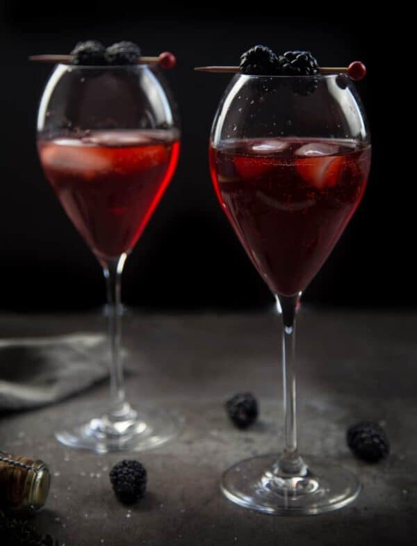 Blackberry Aperol Spritz Cocktail Recipe -- Inspired By The Classic