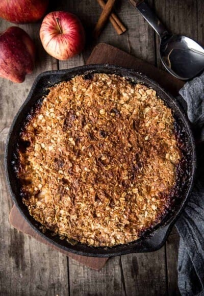 Grilled Apple Crisp - Vindulge