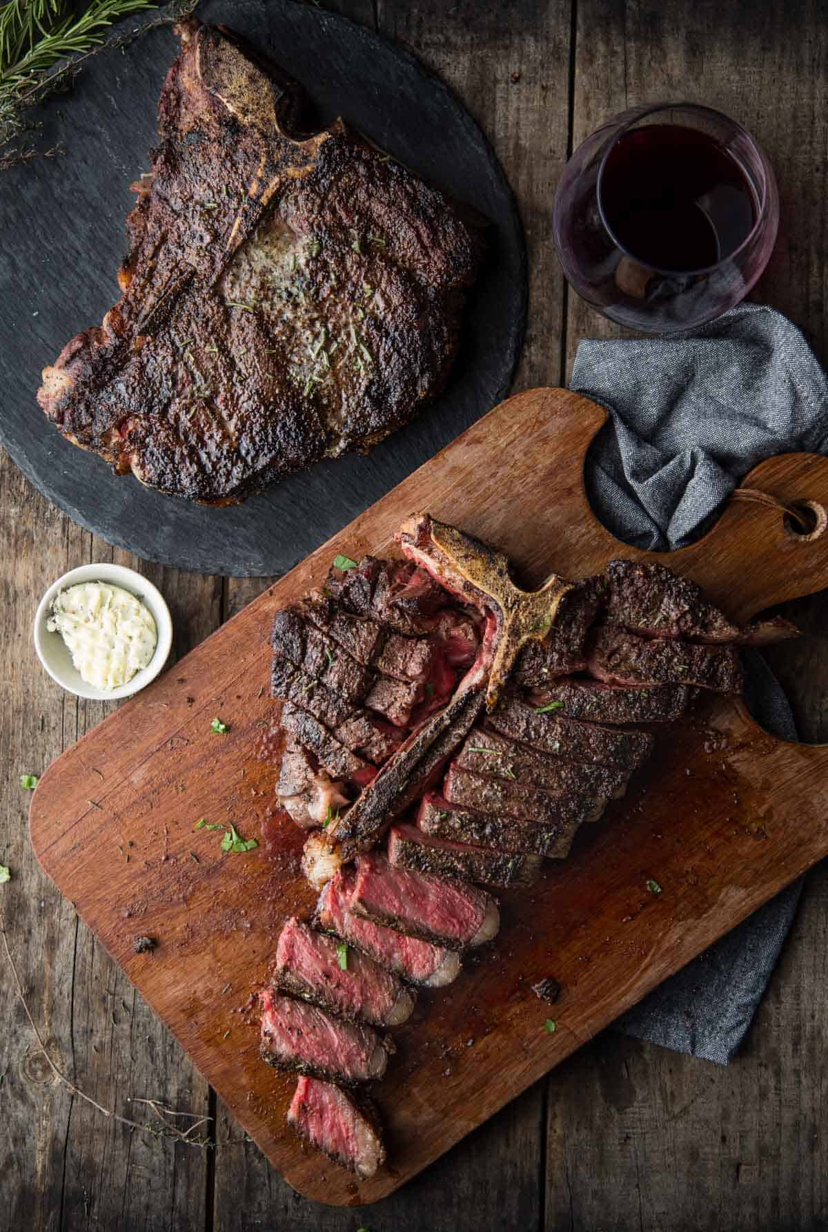 https://www.vindulge.com/wp-content/uploads/2020/03/Grilled-T-Bone-Steak.jpg