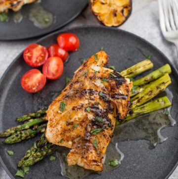 Gegrilde Kabeljauw met Knoflook, Wijn botersaus