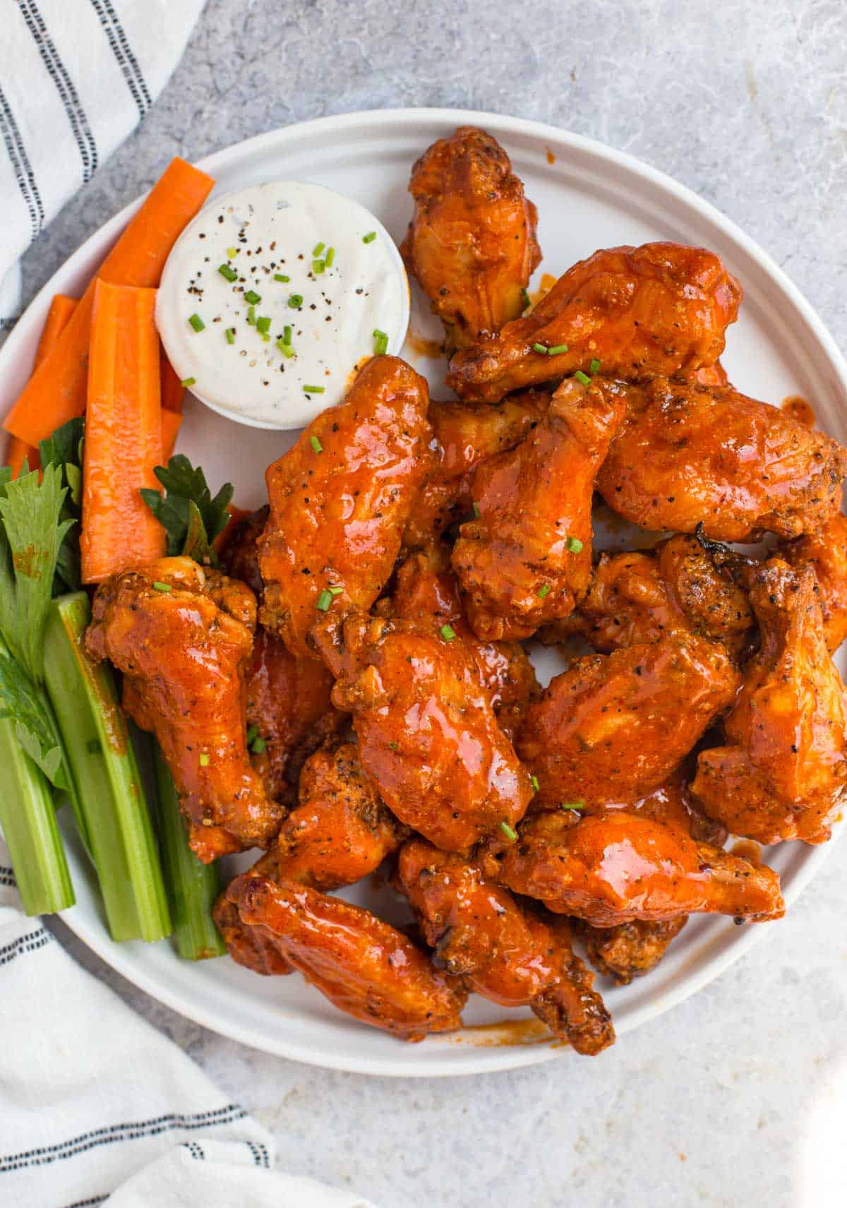 Grilled Buffalo Chicken Wings (with Crispy Skin) - Vindulge
