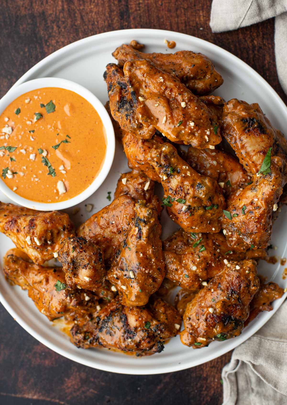 https://www.vindulge.com/wp-content/uploads/2022/02/Grilled-Chicken-Wings-with-Spicy-Peanut-Sauce.jpg