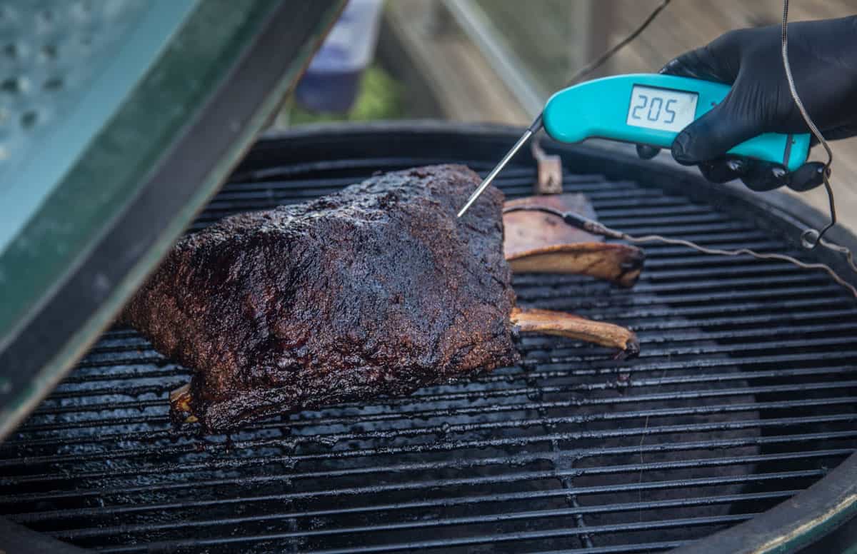 Tools & Equipment for Smoking & Grilling Meat