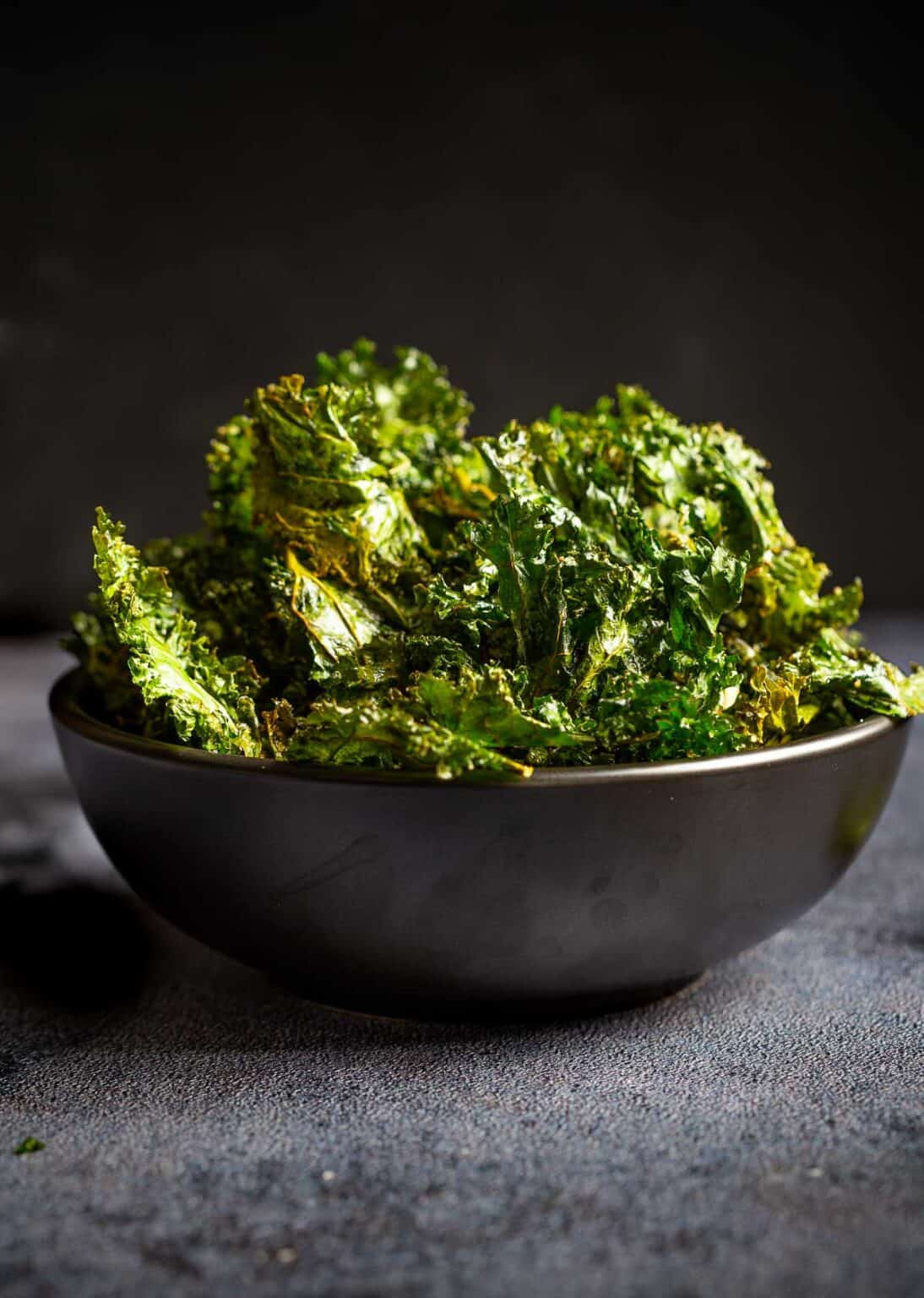 Smoked Kale Chips - Crispy and Delicious! - Vindulge